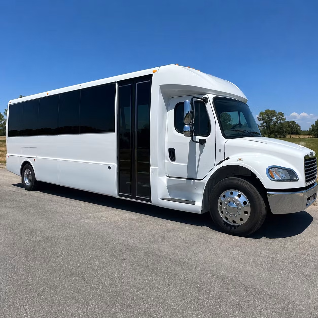 alexandria 15 passenger minibus rental