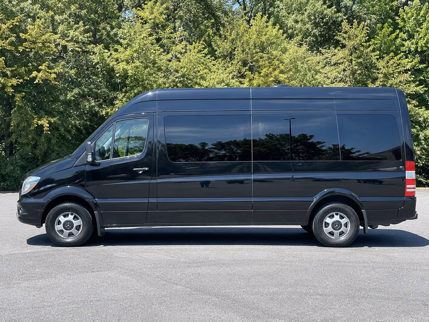 alexandria sprinter limo rental