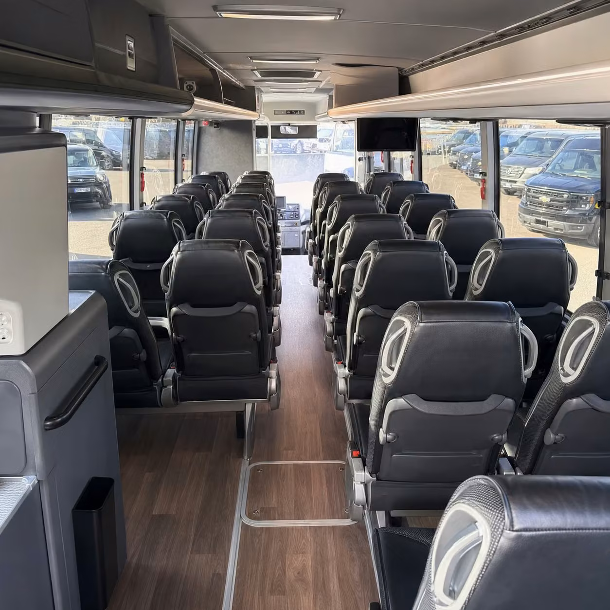 charter buses for congressional and agency events along the potomac