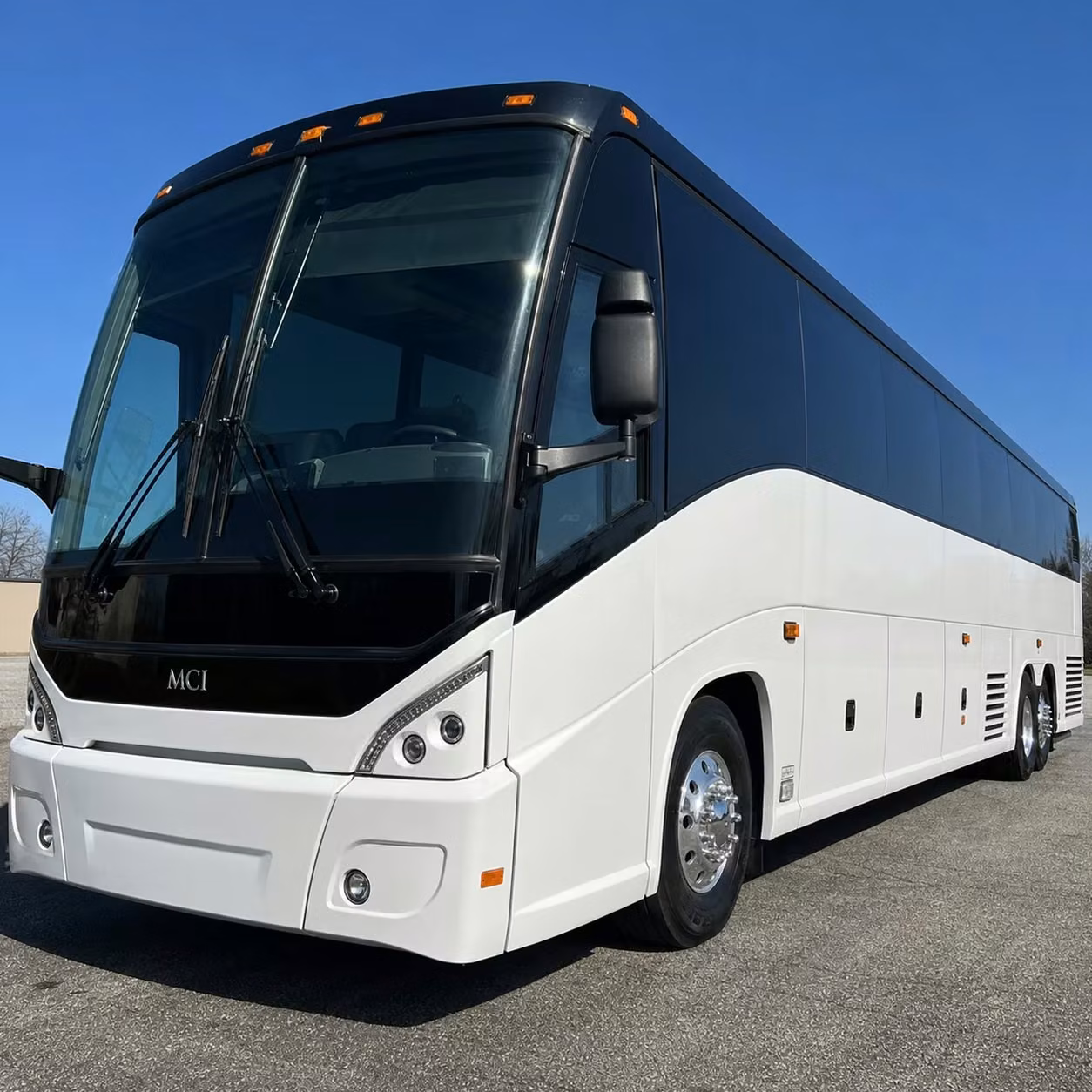 corporate groups in alexandria rely on private airport shuttles to keep business moving