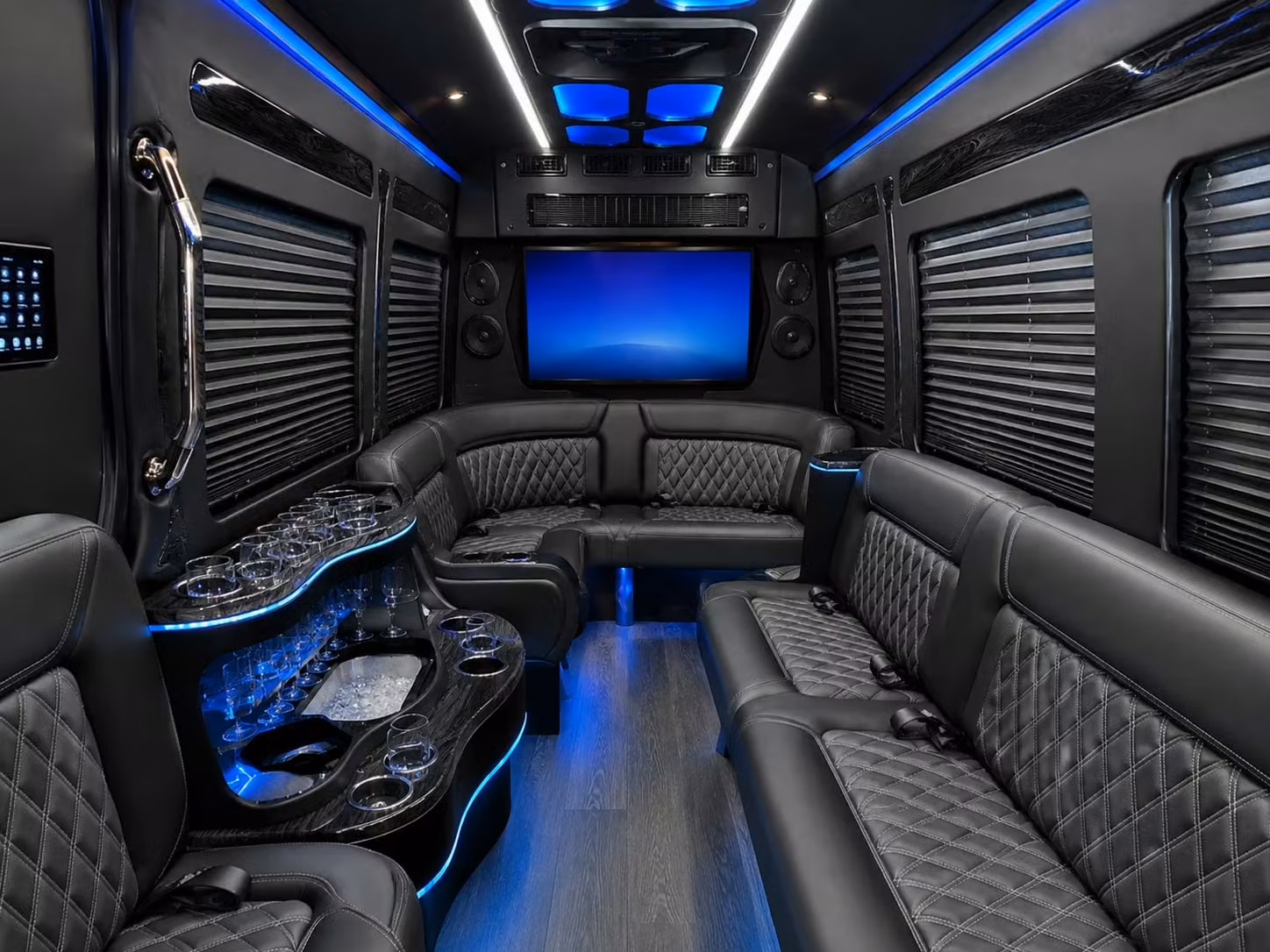 got 30 seconds get online pricing for alexandria wedding transportation right now