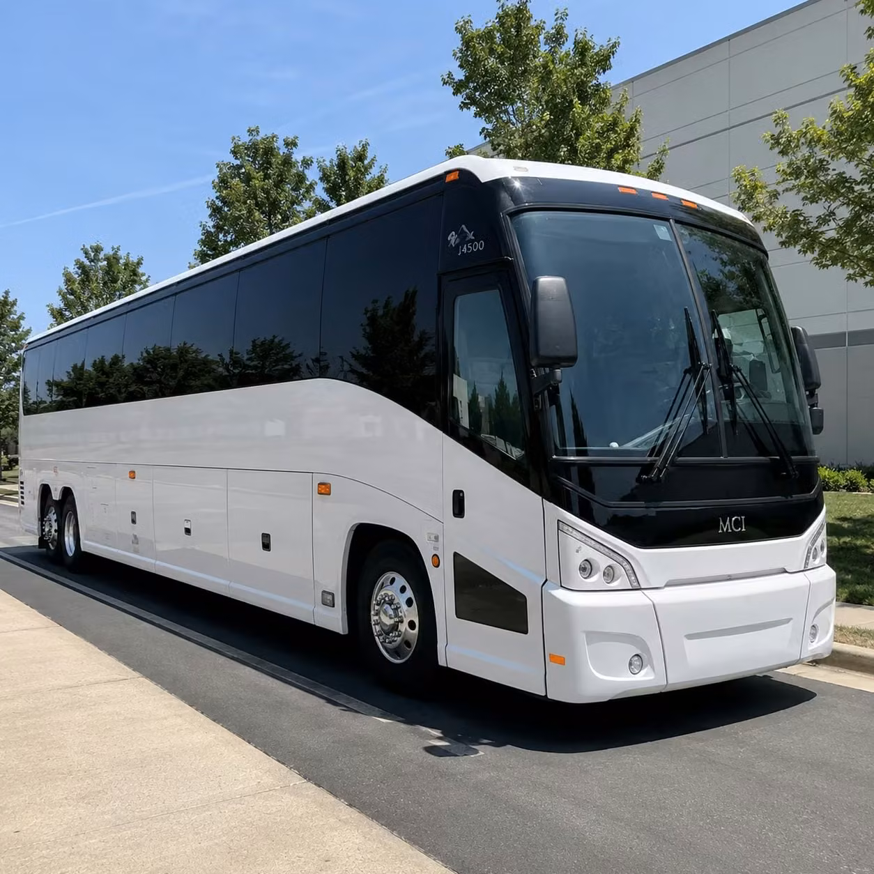 let coachbusalexandria com handle the drive to the birchmere and wolf trap