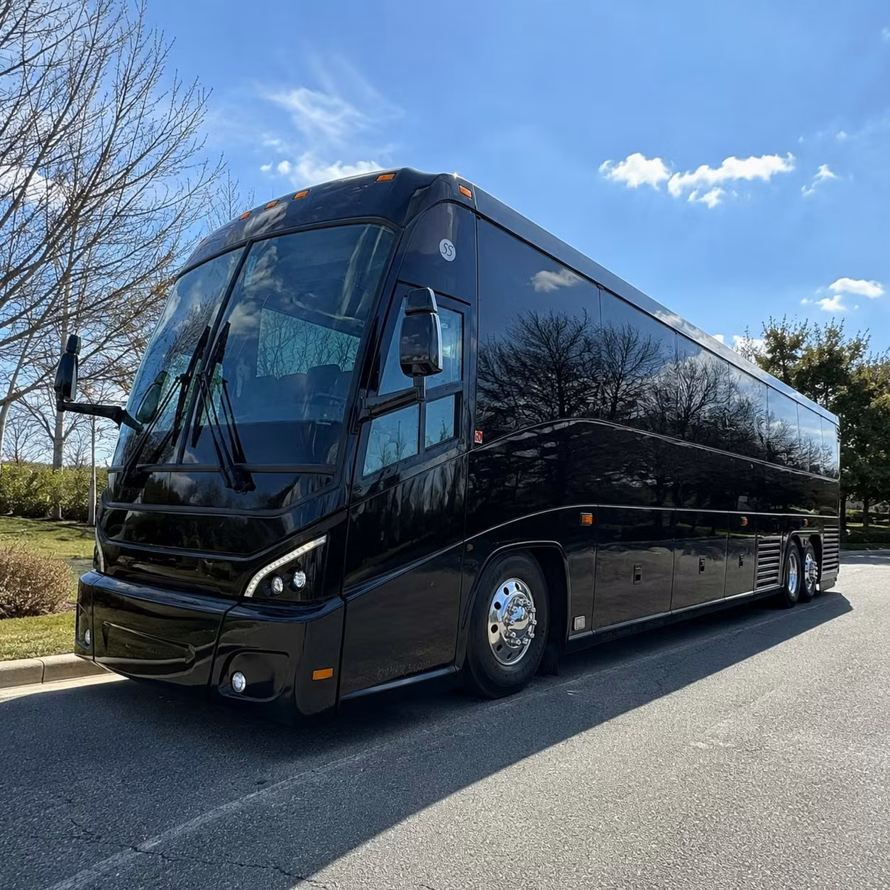 shuttle transportation between alexandria federal facilities and the pentagon corridor