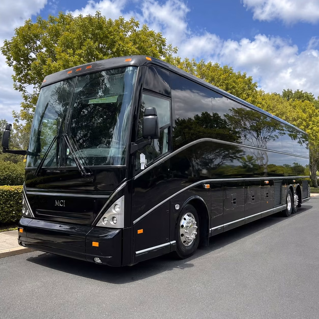team building off site retreat and corporate outing transportation